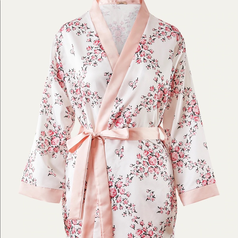 Morgan Lane x FabFitFun Allie Floral Satin Robe